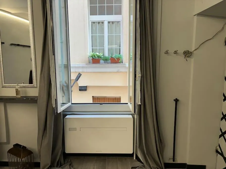 Apartment Zeus House, Appartamento, Centro Storico , Wi-Fi, Ac Genoa