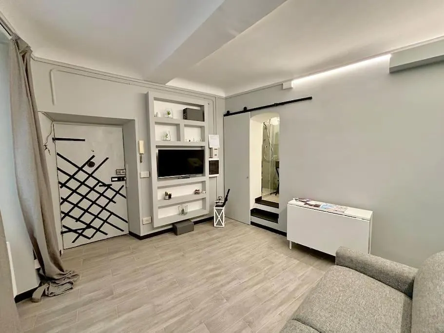 Zeus House, Appartamento, Centro Storico , Wi-Fi, Ac Genoa